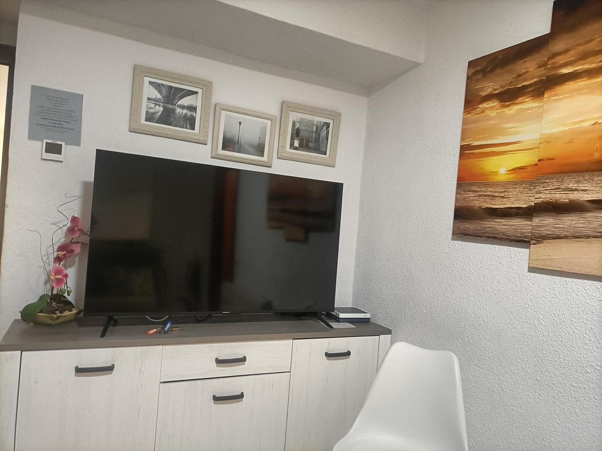 Apartamento Espacioso Frente Al Corte Ingles Con Plaza De Garaje Gratis - Vu75 Salamanca Kültér fotó