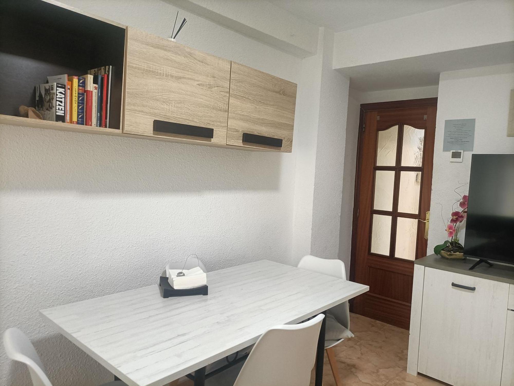 Apartamento Espacioso Frente Al Corte Ingles Con Plaza De Garaje Gratis - Vu75 Salamanca Kültér fotó